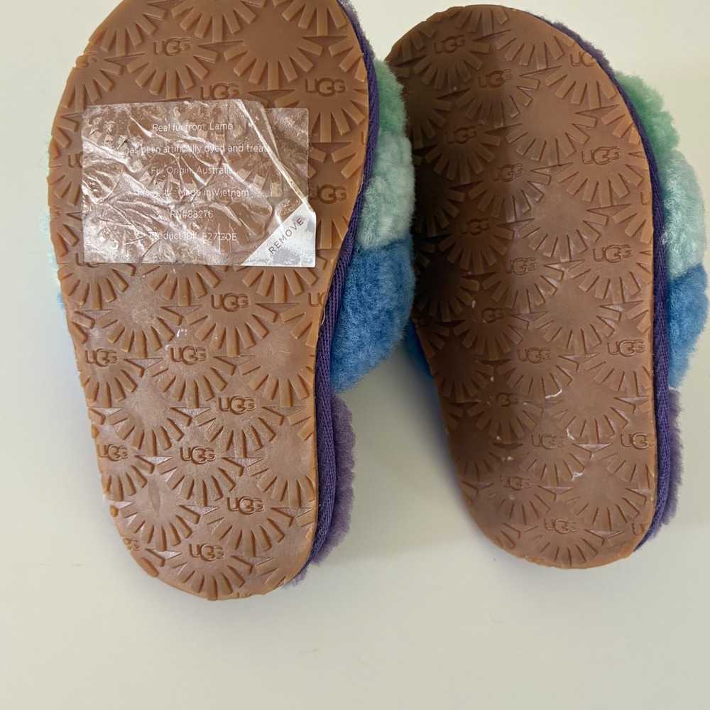 UGG Toddler Size 6 Fluff Yeah Slide Kids Multi-Color Striped Sheepskin Slippers - Picture 8 of 10